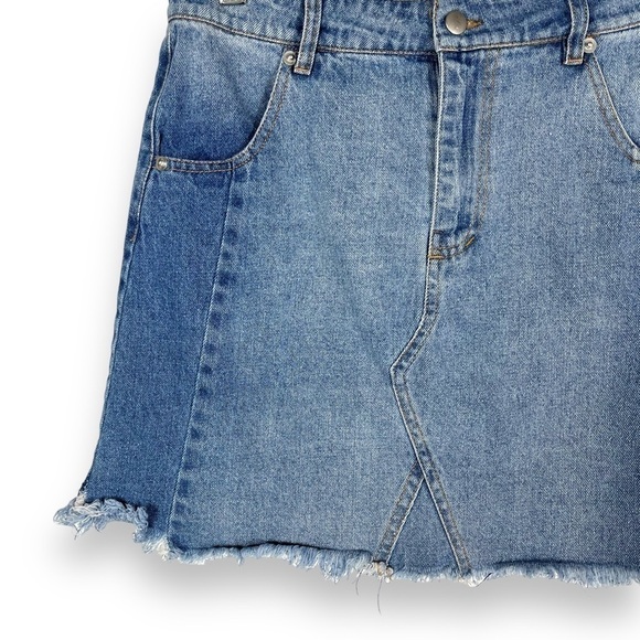 4 for $40 SALE! Altar'd State Two Tone Raw Hem Denim Jean Mini Skirt, Size S - Picture 5 of 10